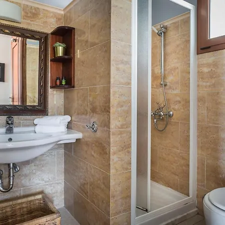 Faros (adults Only) פיסקרדו