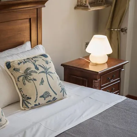 Faros (adults Only) פיסקרדו