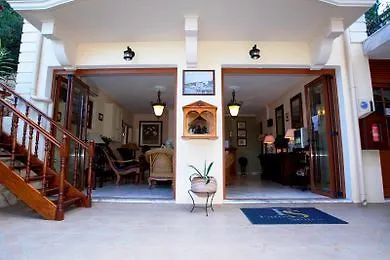 Faros (adults Only) * פיסקרדו